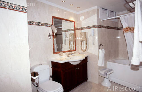 Villa Renos Hotel 3